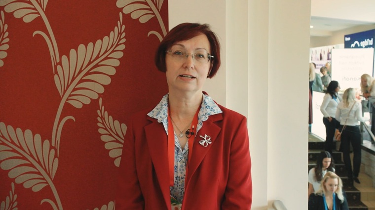 Technologie v diabetologii v komentářích, říjen 2026 - prof. MUDr. Šárka Průhová, Ph.D